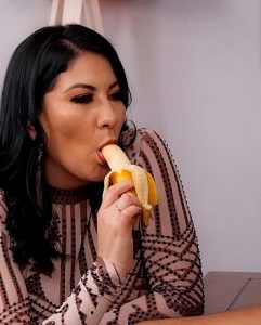 teresa ferrer. BIG ASS BIG TITS. Teresa Ferrer expresses her lust by sucking on a banana.